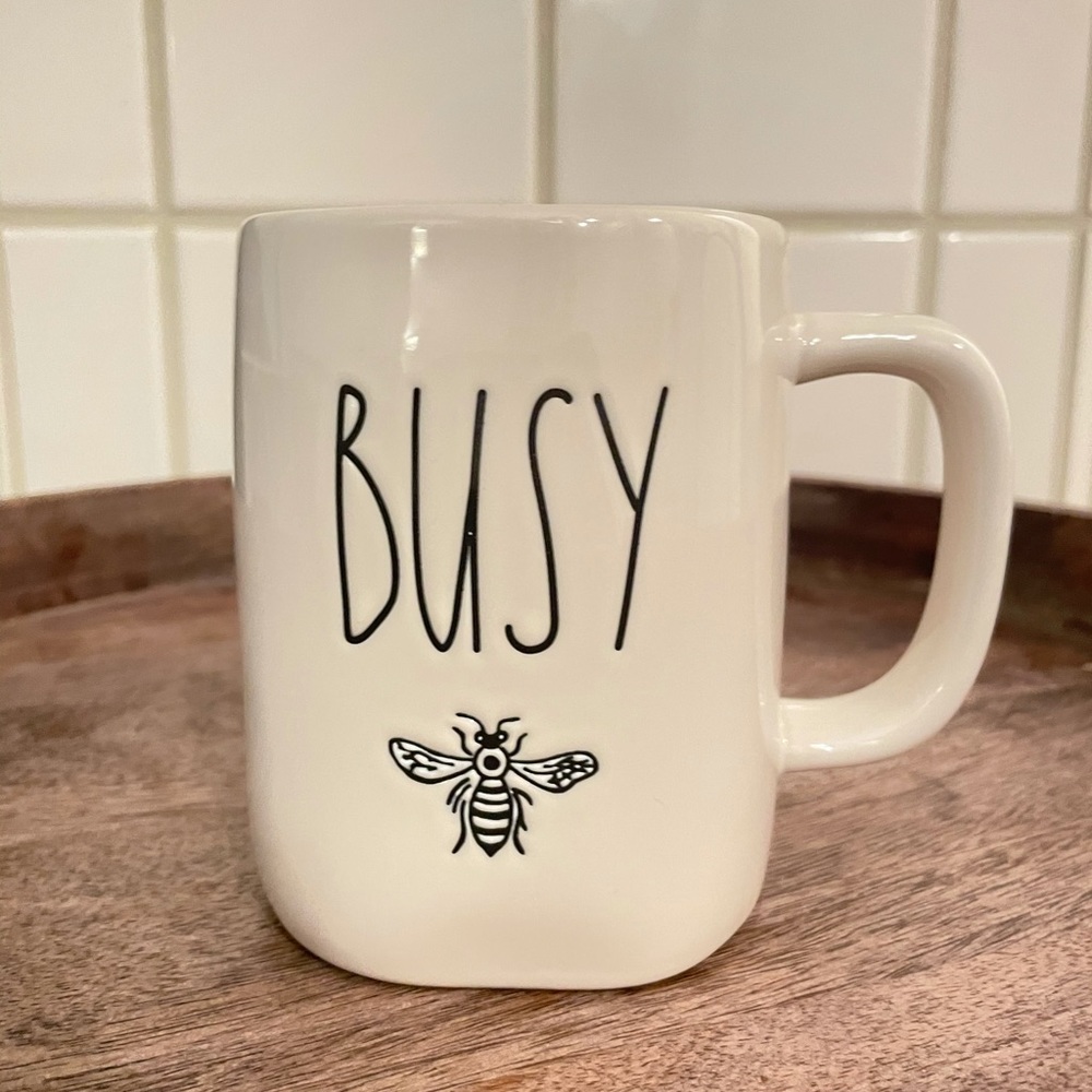 Rae Dunn ceramic mug busy bee white - Picture 2 of 6